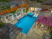 Near NRG • Private Pool • Hot Tub • Cinema • 5BR