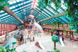 Smoky Mtn Getaway | 1BR VILLA SLPS4 | Waterpark