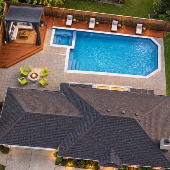 Friendswood Retreat • Pool • Near NASA • Sleeps 13 - Image 1