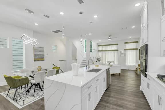 Luxury 3BR w/ Patio + Garage, Near NRG, Med Center