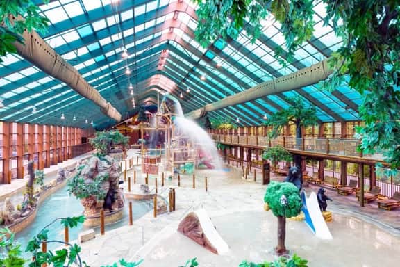 Smoky Mtn Getaway | 1BR VILLA SLPS4 | Waterpark