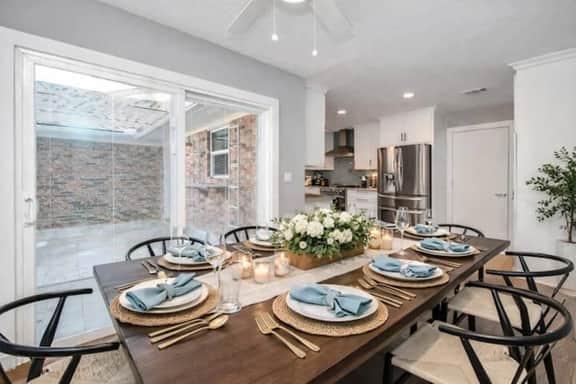 Friendswood Retreat • Pool • Near NASA • Sleeps 13 - Image 2
