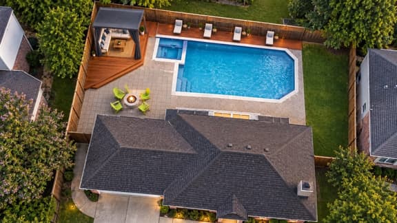 Friendswood Retreat • Pool • Near NASA • Sleeps 13 - Image 1